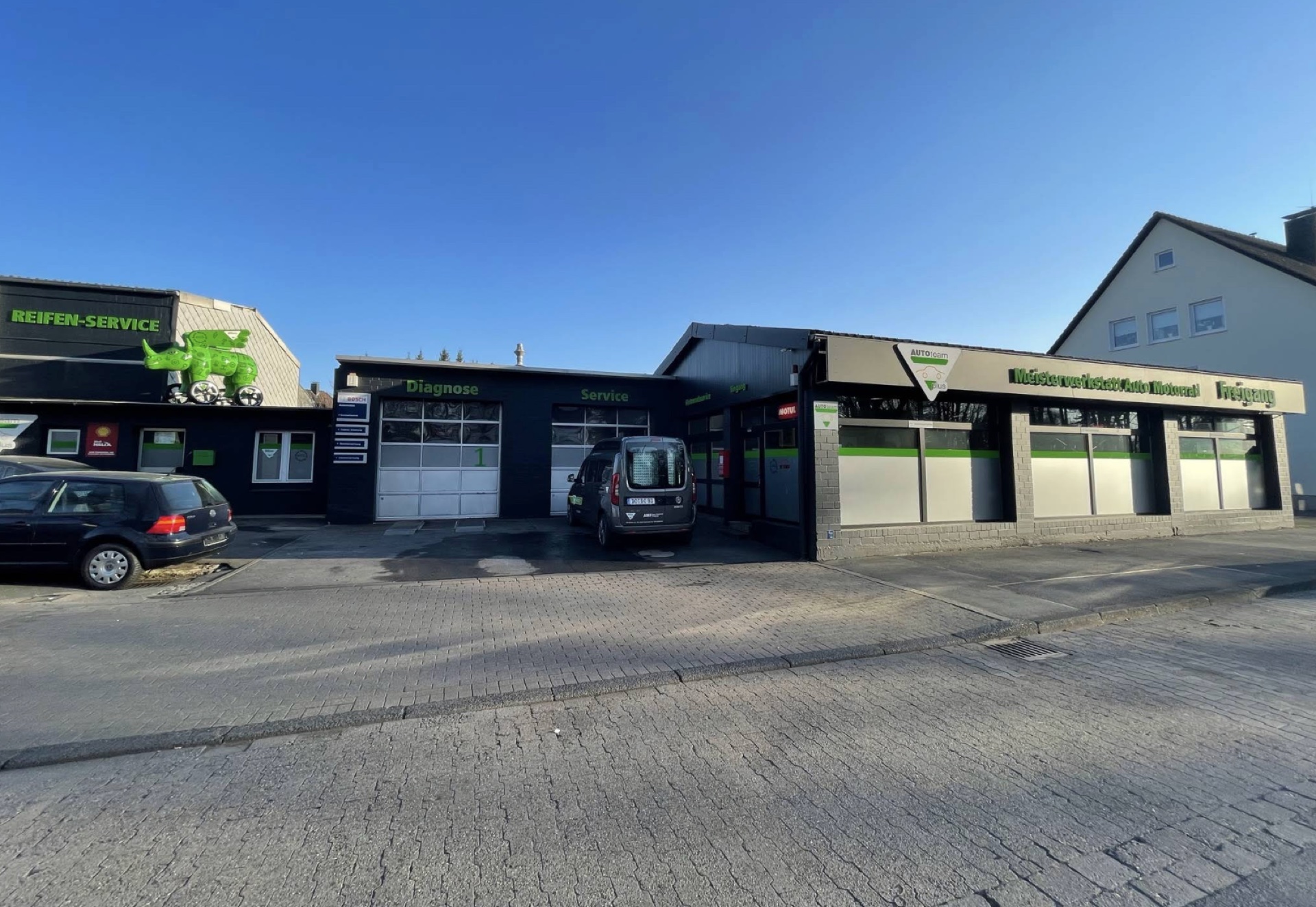 AMF Auto Motorrad Freigang Werkstatt-Außenansicht Dortmund-Aplerbeck