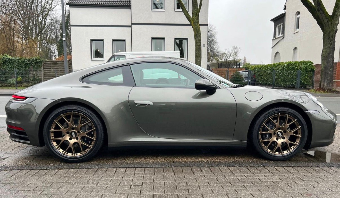 Porsche 911 nachher - mit BBS Bronze-Felgen