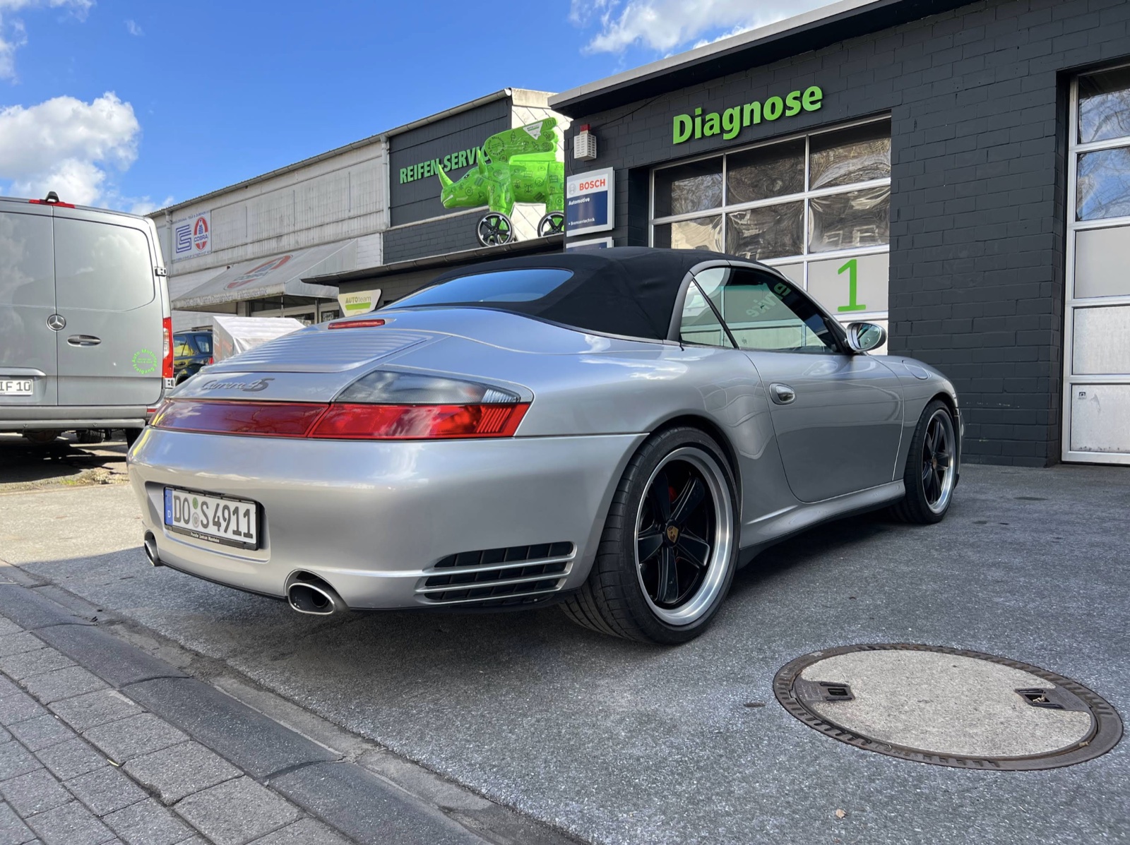 Porsche bei der Diagnose bei AMF Freigang